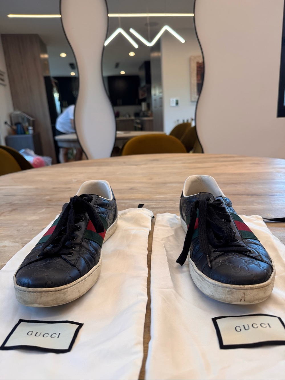 Gucci Men’s Black Leather Sneakers with Red & Green Stripe - Picture 9 of 9